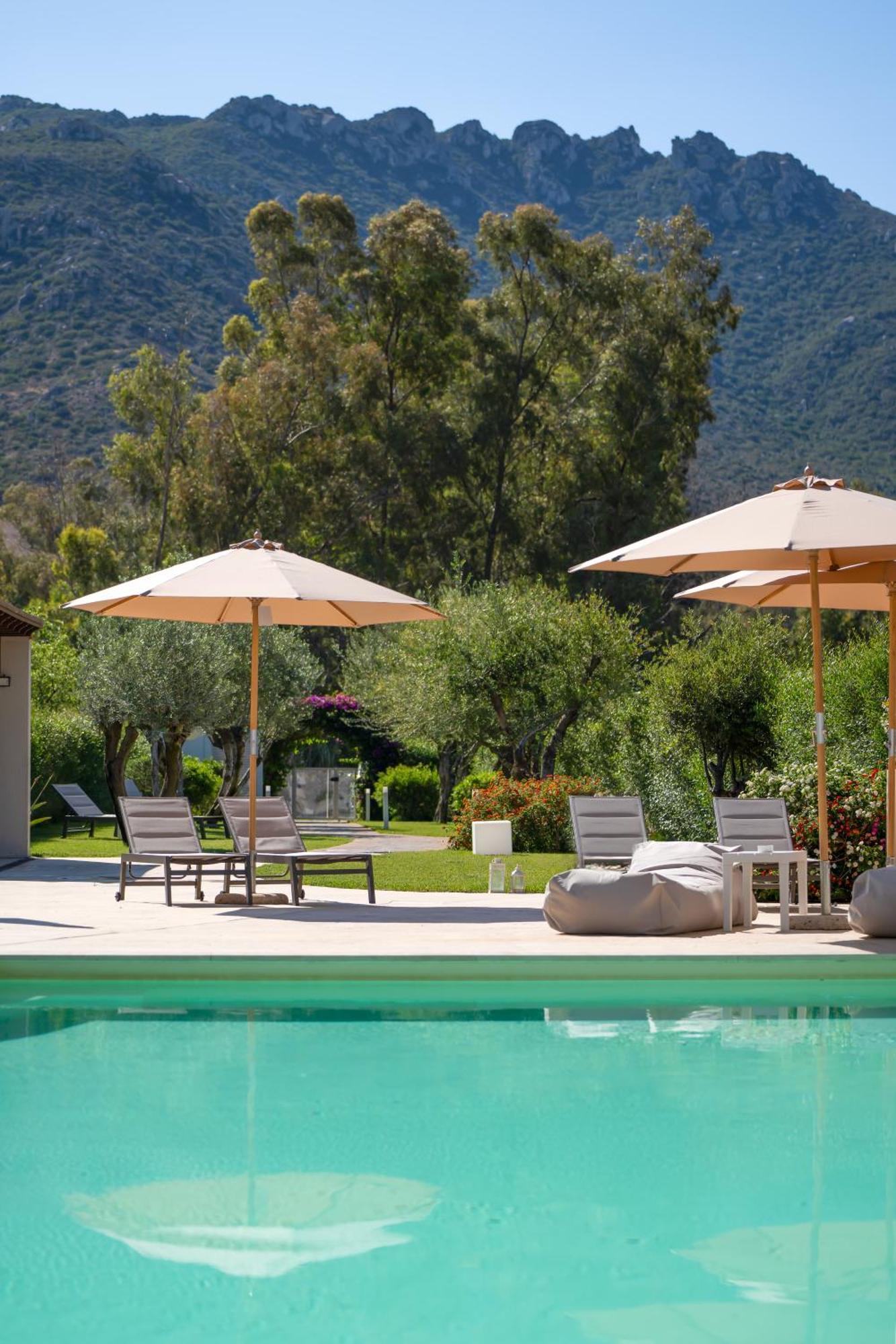Istedda Boutique 3* Solanas (Cagliari)